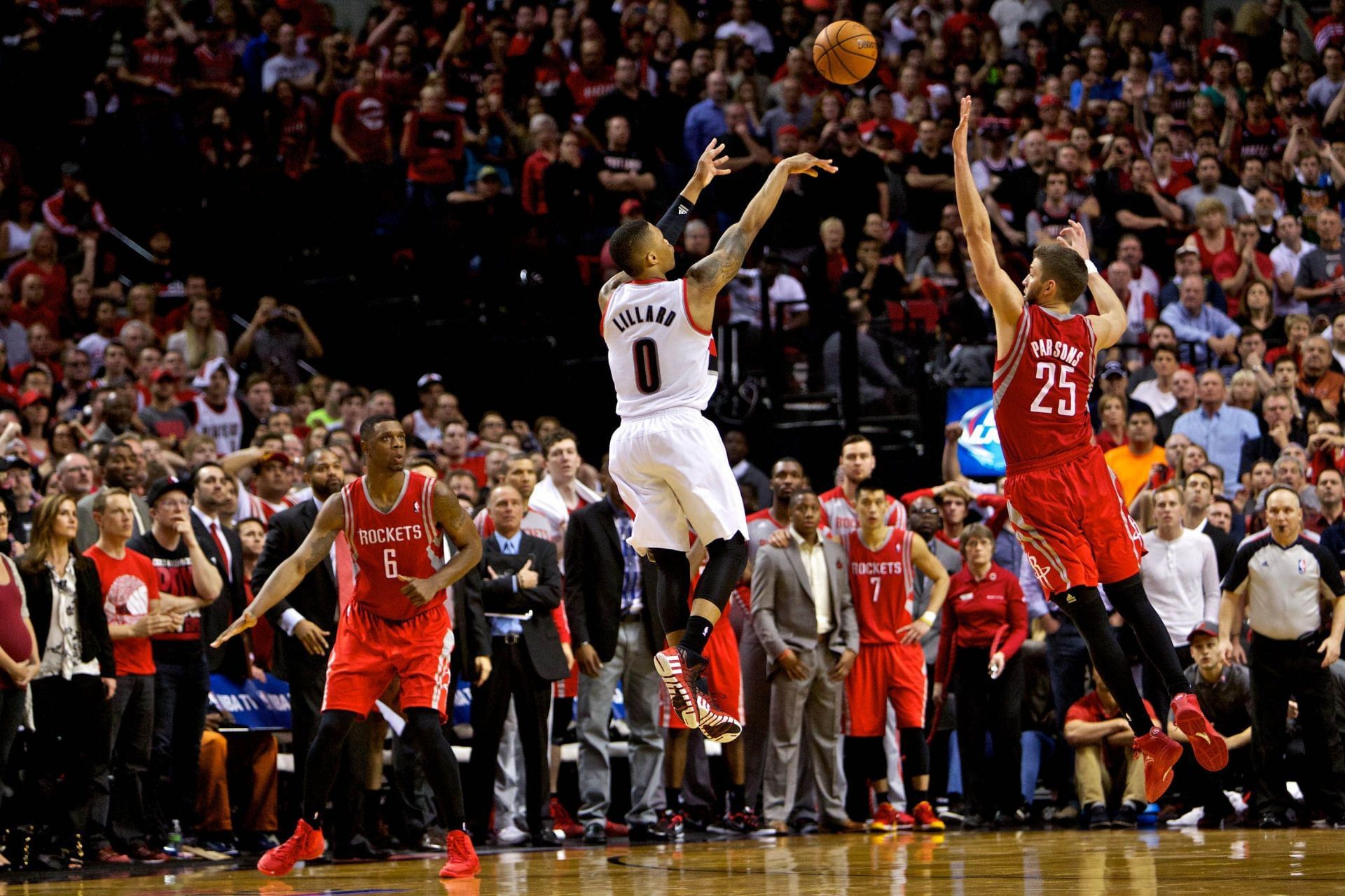 Damian Lillard&#039;s game-winner in Game 6 of the 2014 playoffs