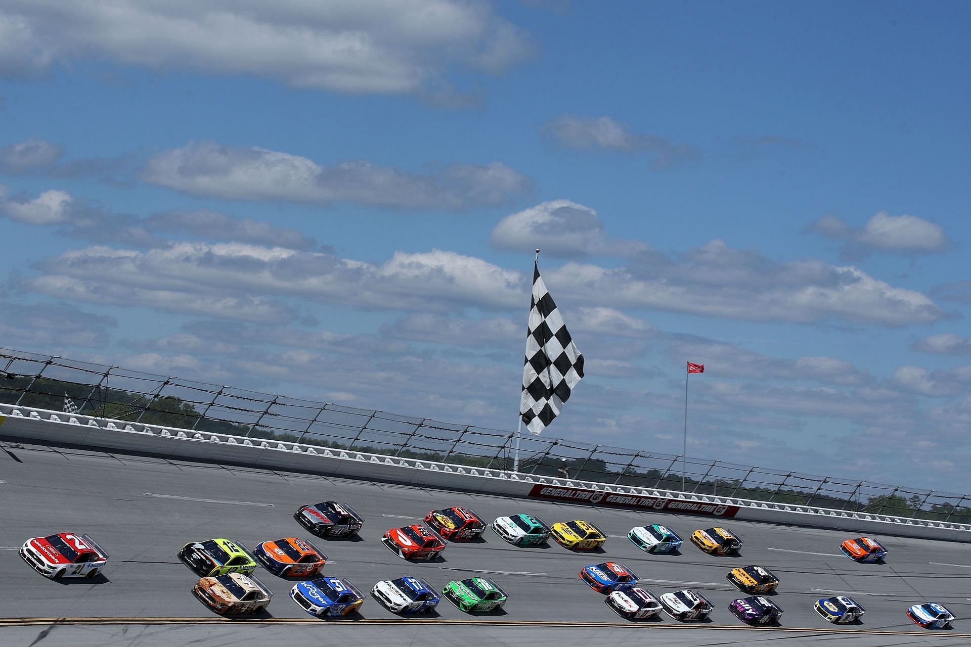 Matt DiBenedetto leads the field during the NASCAR Cup Series GEICO 500 at Talladega Superspeedway (Photo by Sean Gardner/Getty Images)
