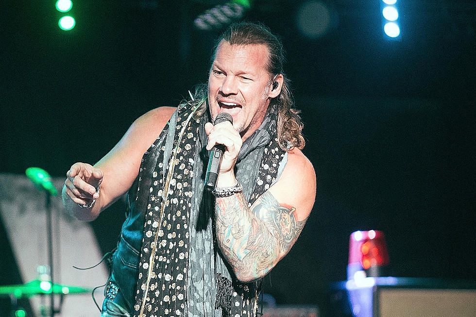 Chris Jericho is the current vocalist of the rock band Fozzy.