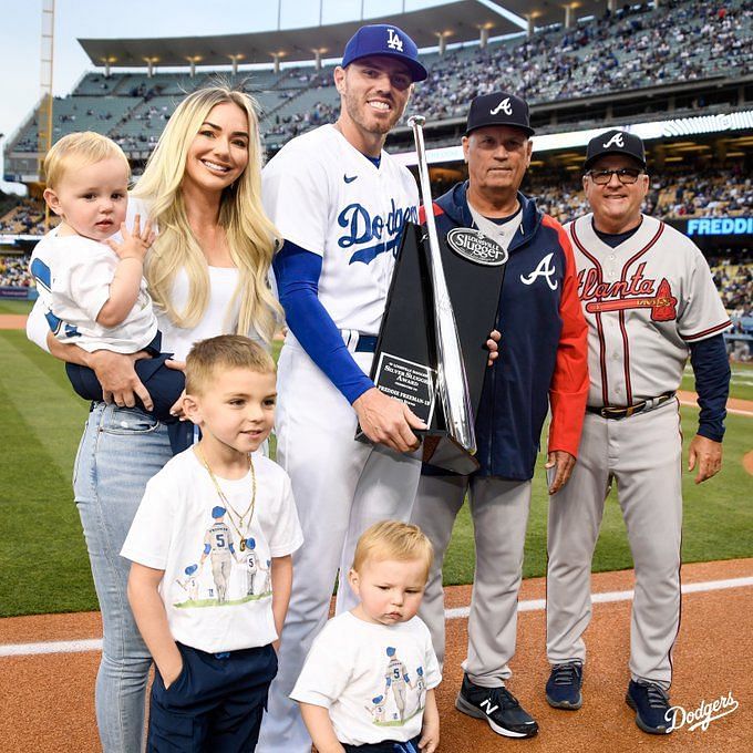 Freddie Freeman Hits Game-Winning Homer in Atlanta Homecoming as Dodgers  Rally to Beat Braves 8-6 – NBC Los Angeles