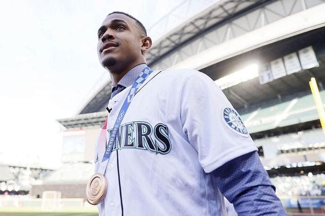 No. 3 Overall MLB prospect makes the Seattle Mariners roster, changing the landscape of the AL West