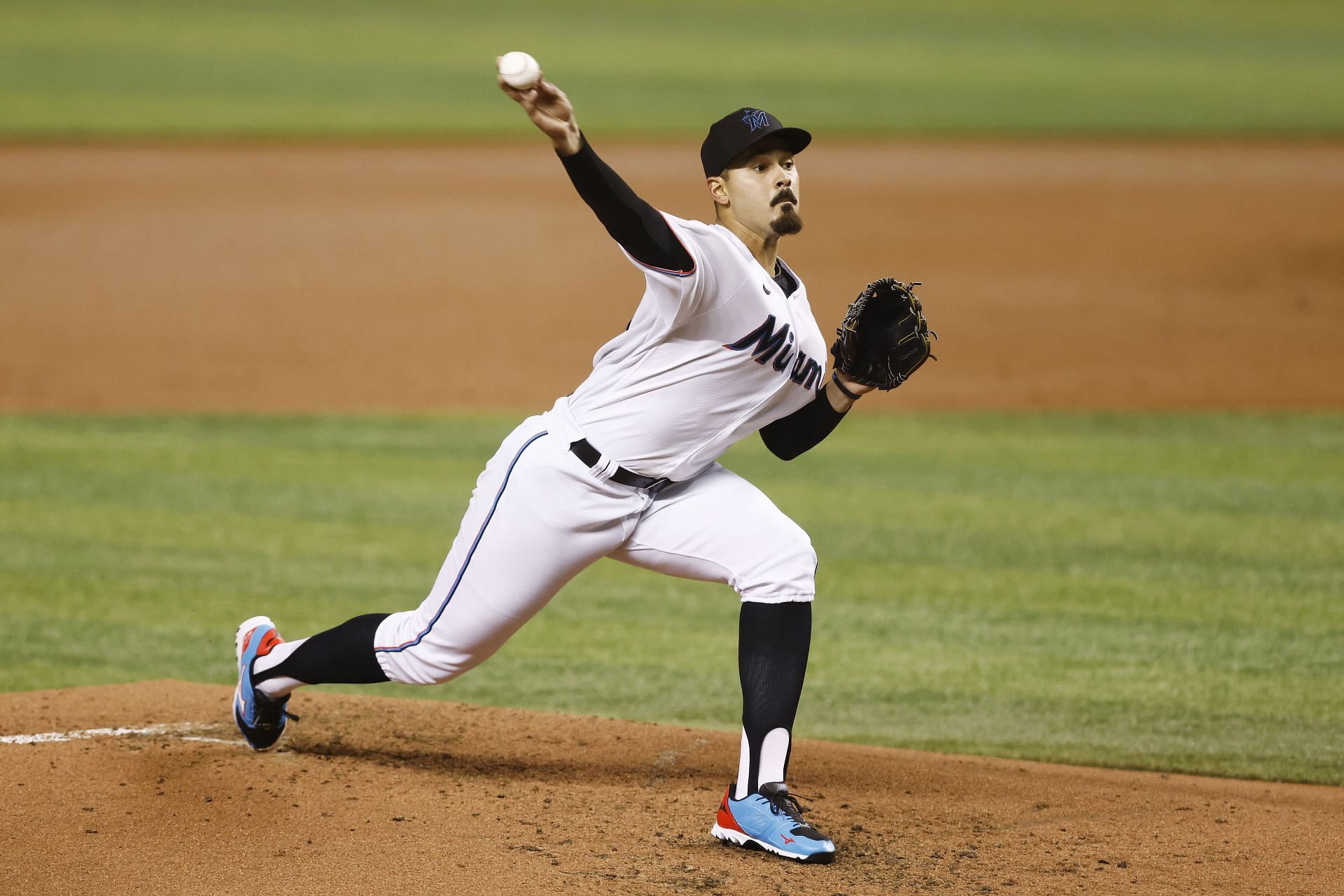 Los Angeles Dodgers v Miami Marlins