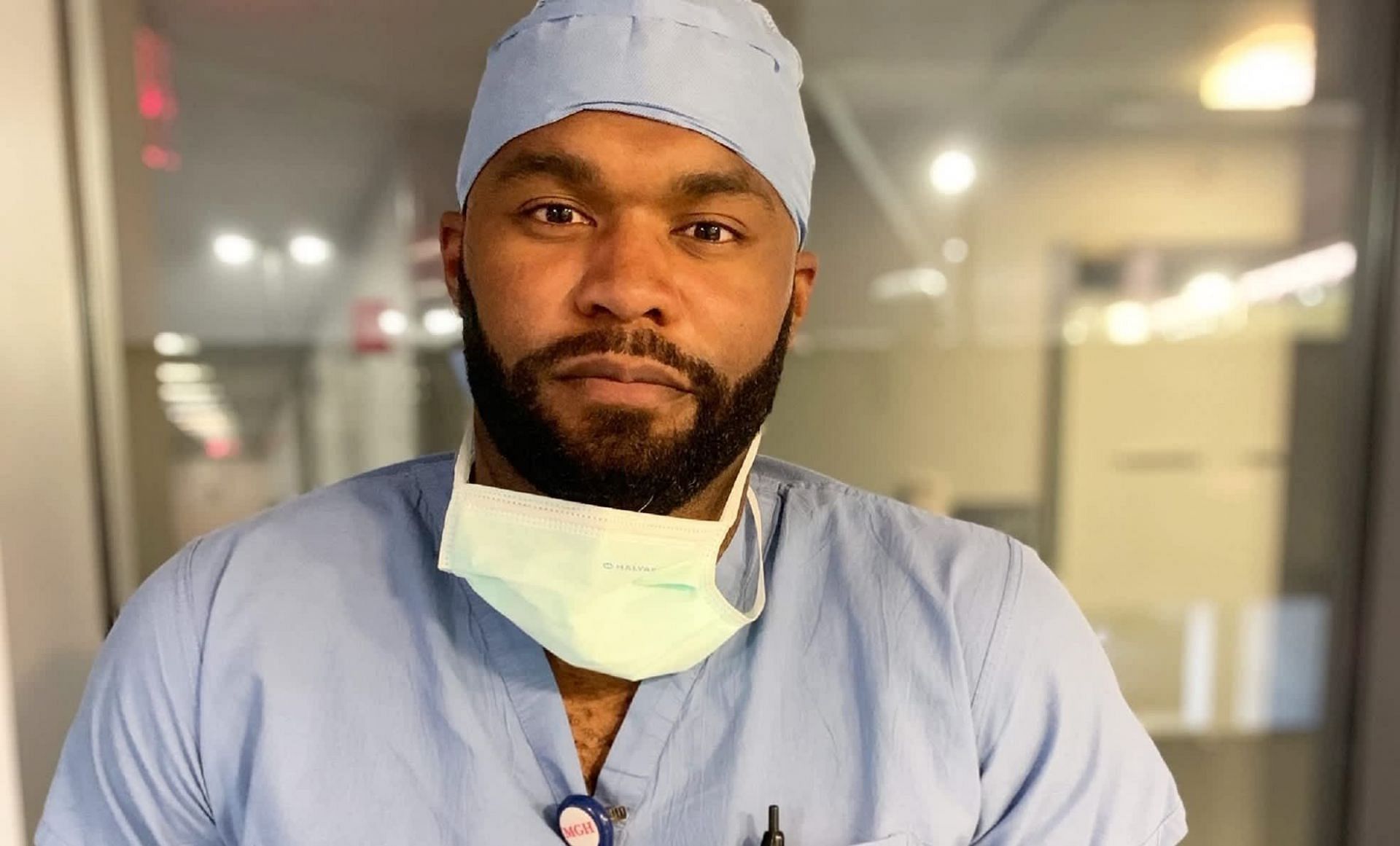 NFL safety turned neurosurgeon Dr. Myron Rolle Source: CNBC