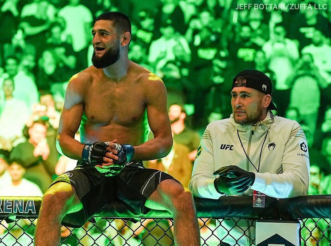 Khamzat Chimaev (left) and Darren Till (right) at UFC 273 [Image via @espnmma on Instagram]