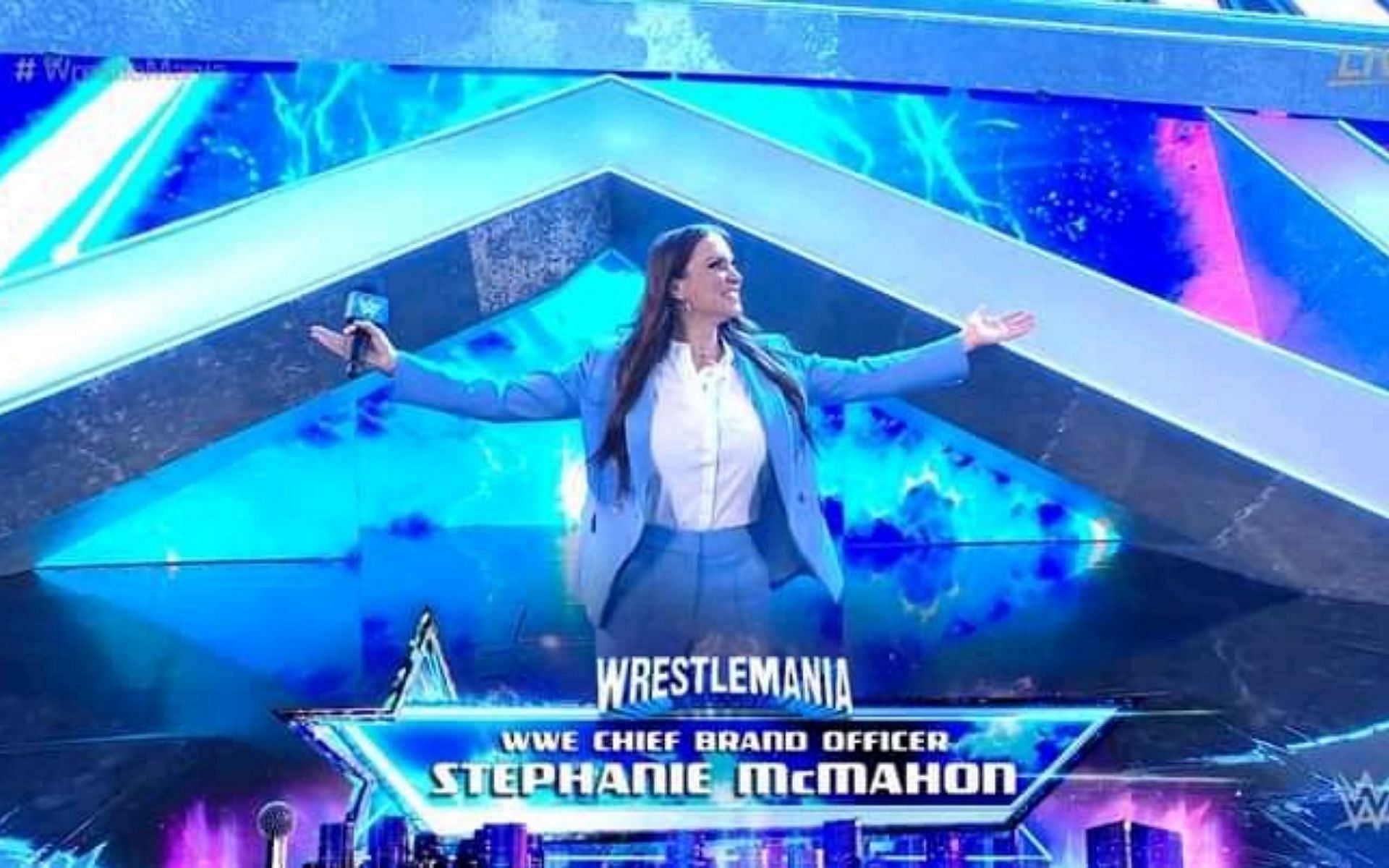 Stephanie McMahon made a special appearance at the AT&amp;T Stadium