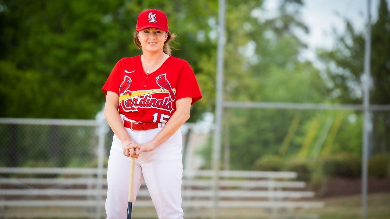 Christina Whitlock strengthens her position in the St. Louis Cardinals. 