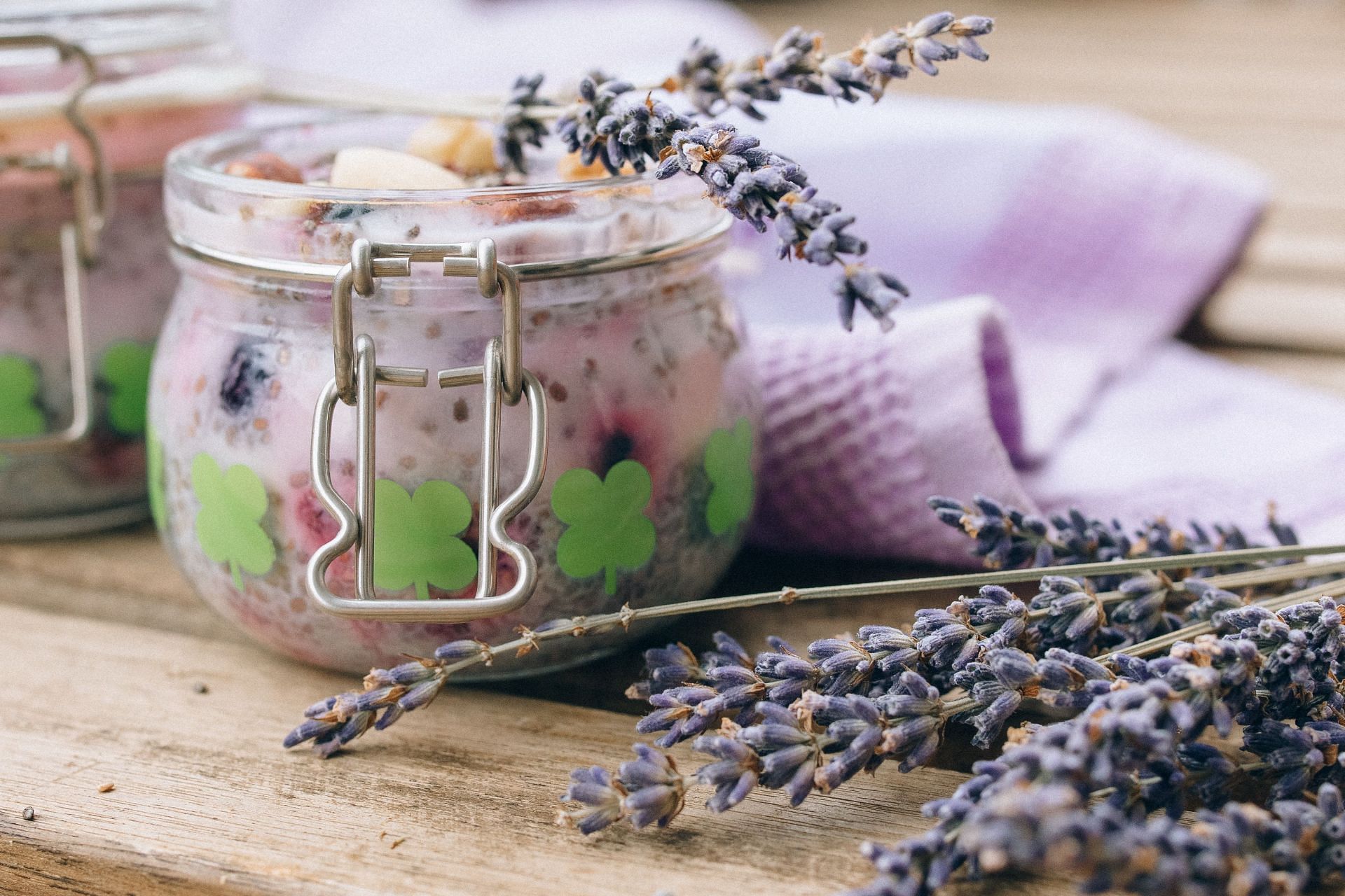 Chia seeds are jam-packed with nutrients (Image via Pexels/Nataliya Vaitkevich)