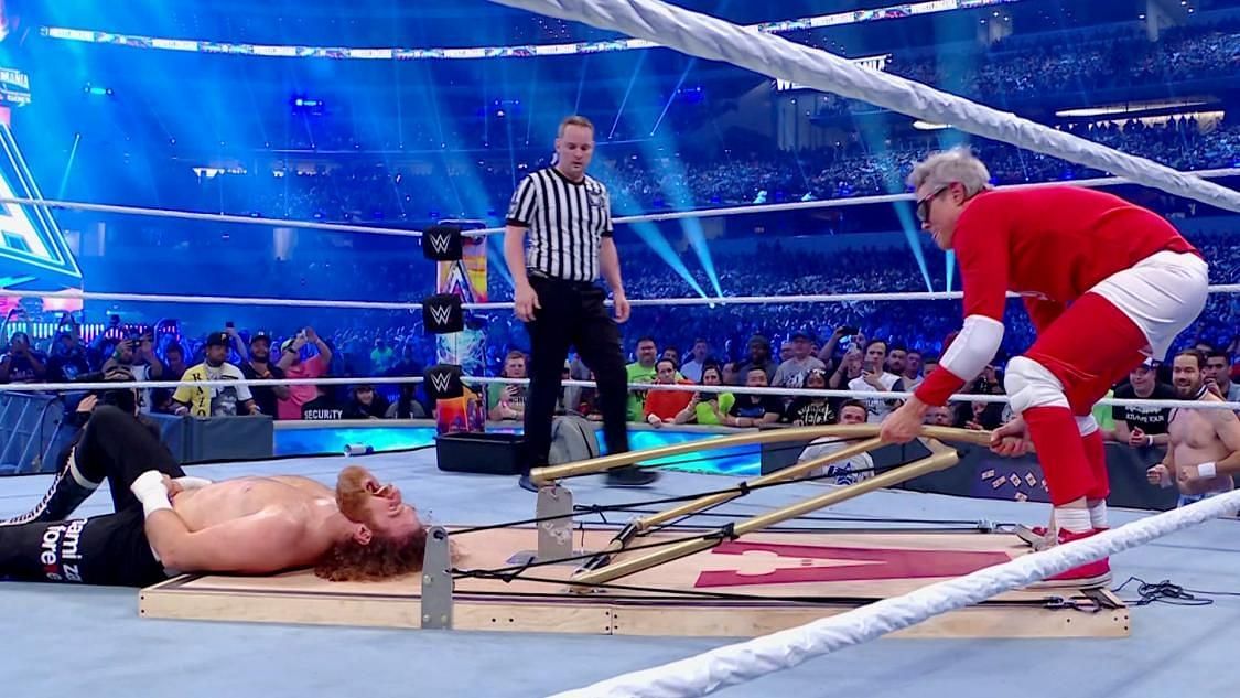 Johnny Knoxville set a trap for Sami Zayn at WWE WrestleMania 38