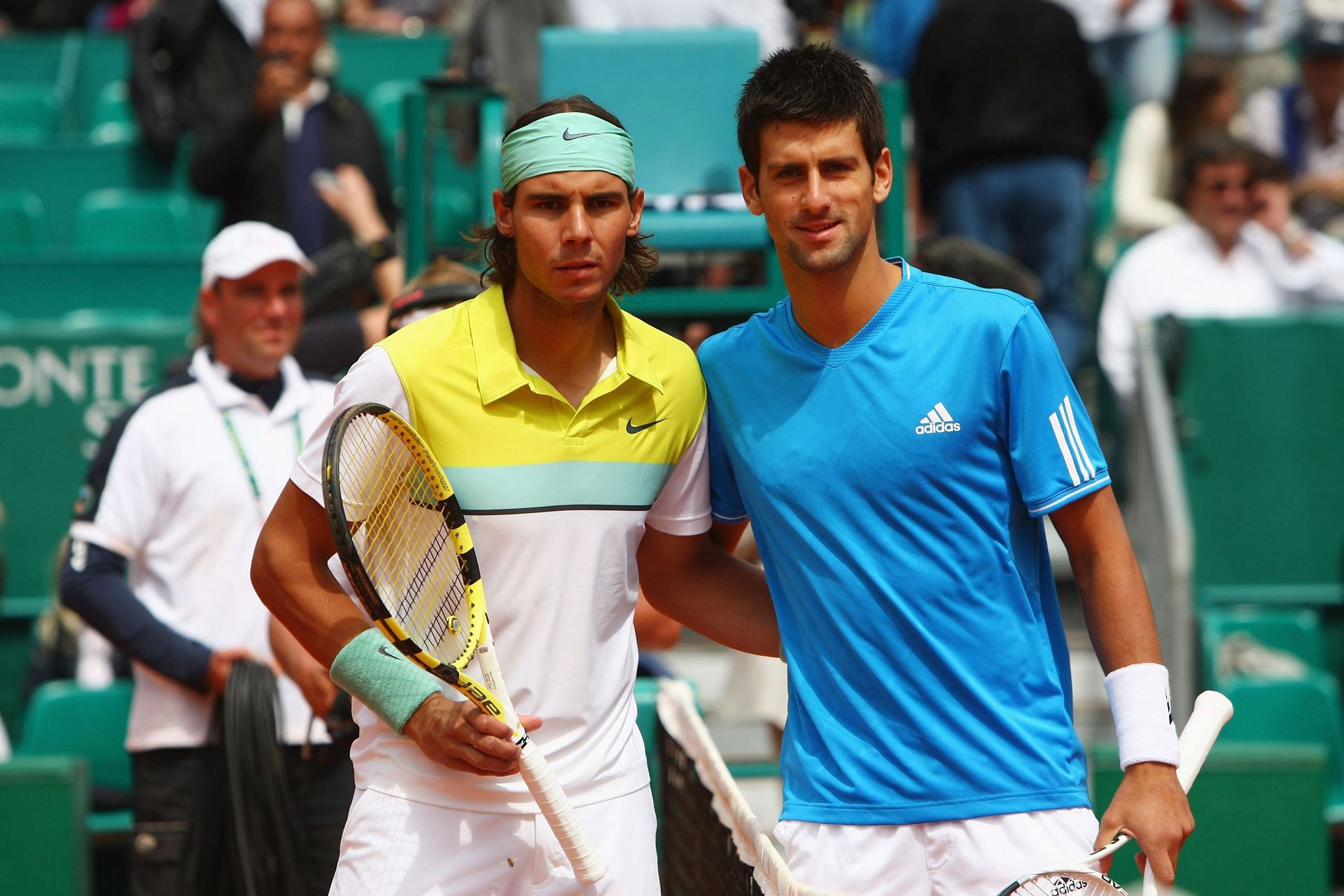 Nadal and Djokovic pose ahead of the 2009 semifinal