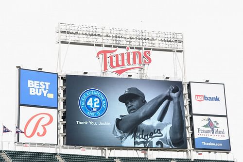 Boston Red Sox v Minnesota Twins