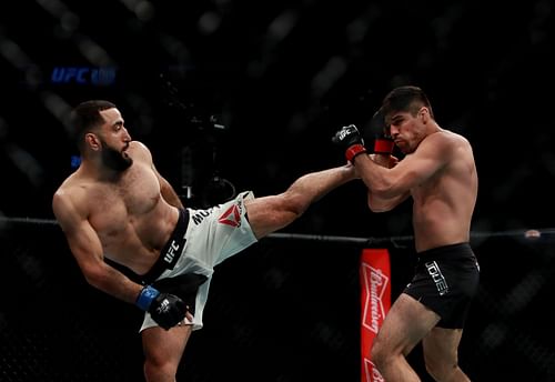 UFC 205: Vicente Luque (right) vs. Belal Muhammad