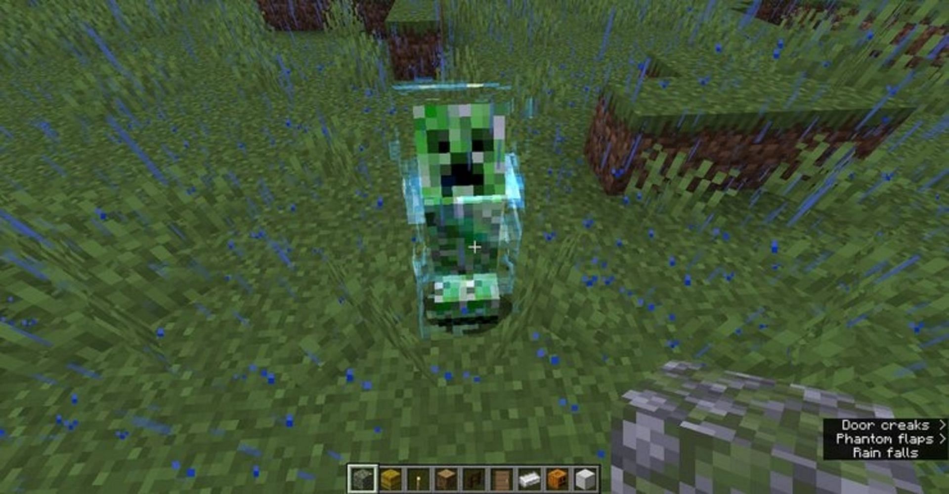 Charged creepers are only created through lightning strikes (Image via Mojang)