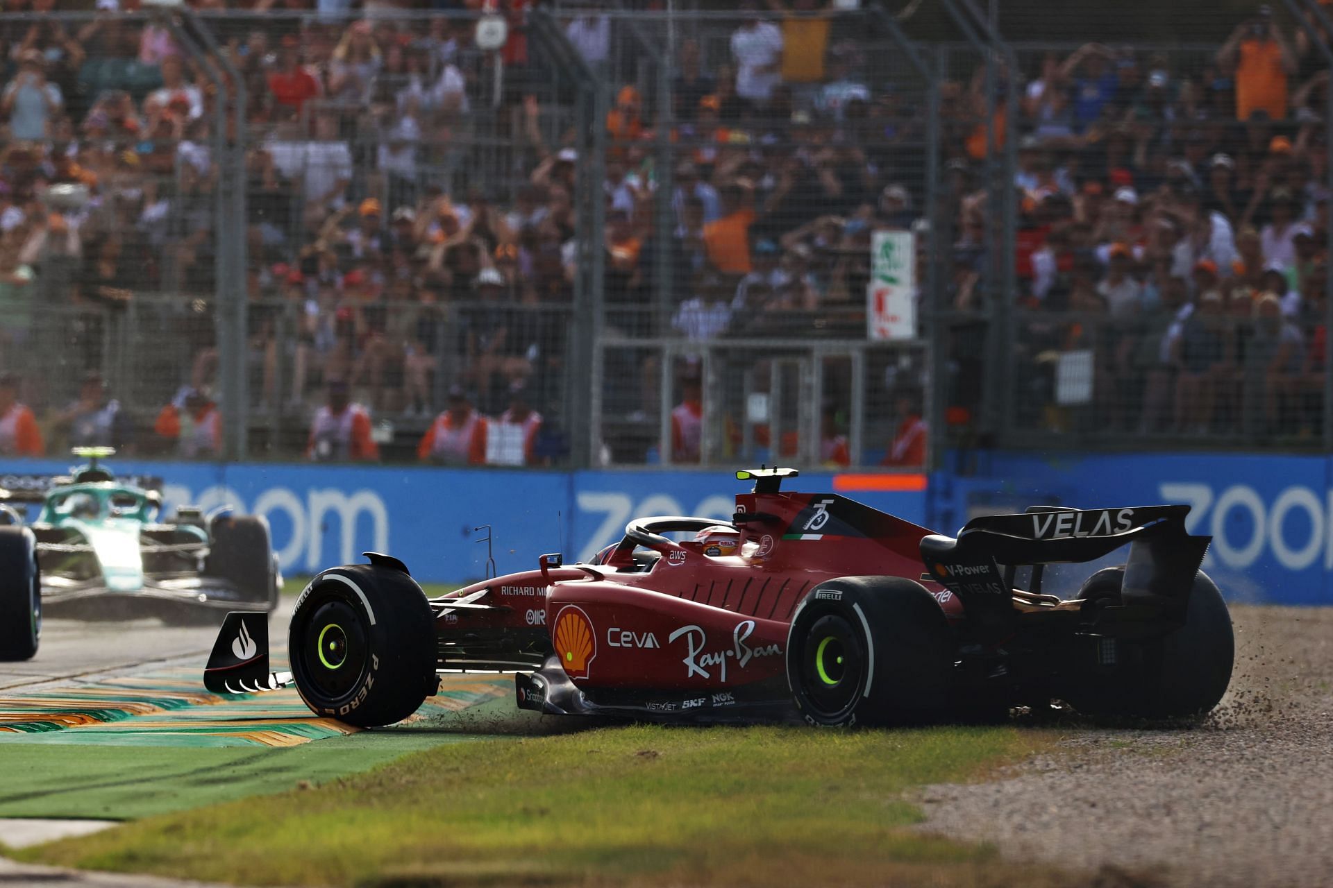 Ferrari&#039;s Carlos Sainz after spinning out of the 2022 F1 Australian GP (Photo by Robert Cianflone/Getty Images)
