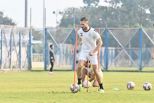 Ismar Tandir signed for Mohammedan SC in December last year. (Image Courtesy: Instagram/izzyt95)