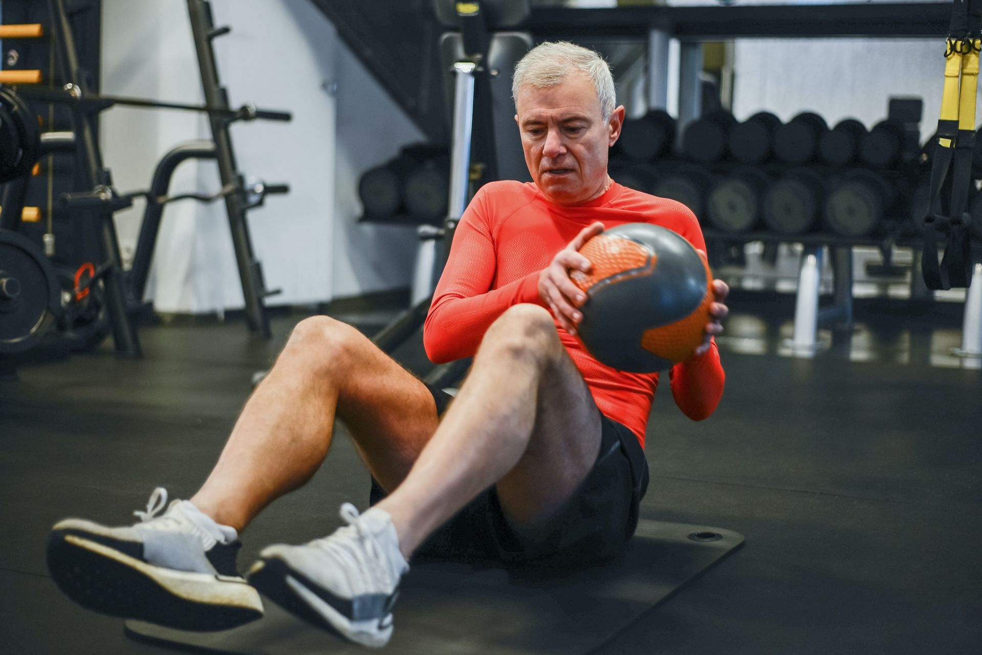 Seniors can benefit from core exercises to prevent falls, reduce back pain (Image via Pexels/Kampus production)