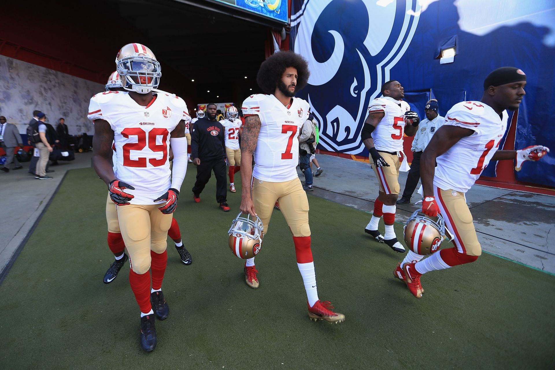 Colin Kapernick (#7) during his time with the San Franciso 49ers.