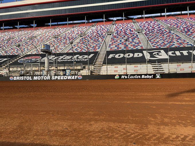 NASCAR 2022 at Bristol Race schedule and timings for Food City Dirt