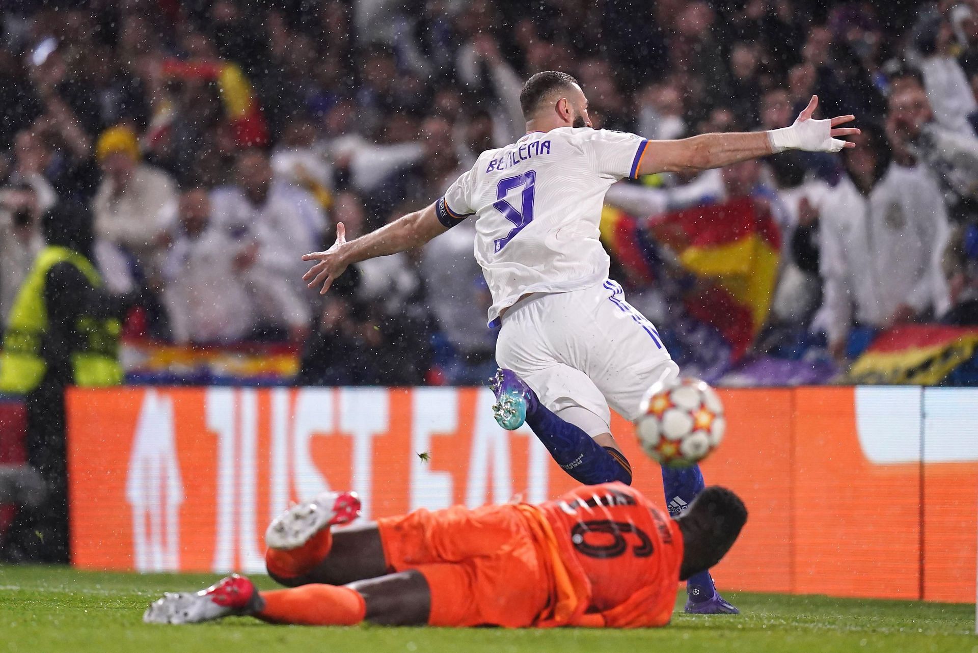 Karim Benzema singlehandedly tore Chelsea apart