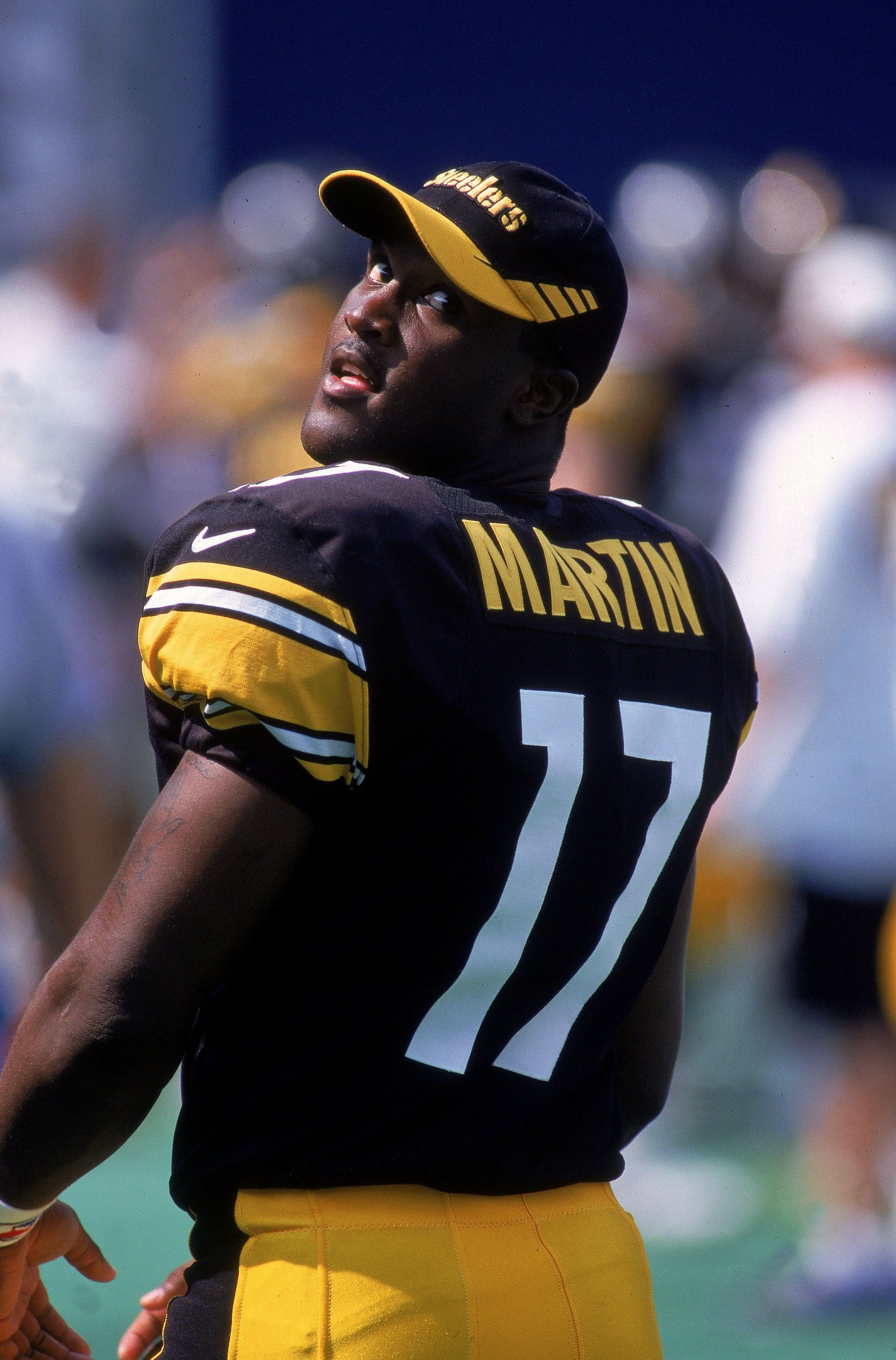 Tee Martin #17 with the Pittsburgh Steelers