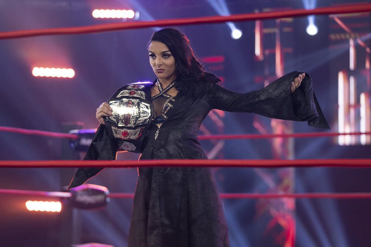 The Virtuosa will step inside an AEW ring next week!