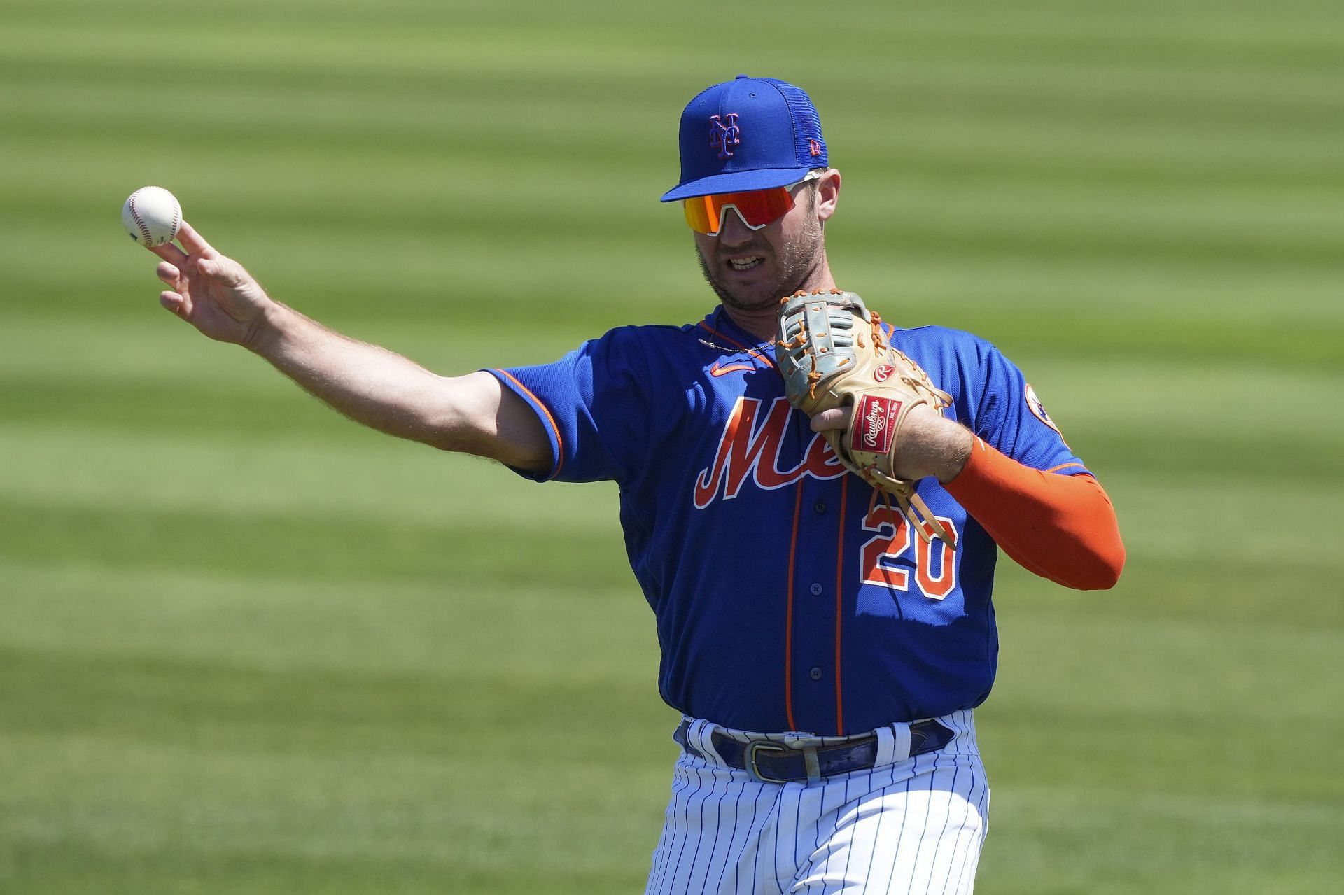 Pete Alonso throws a ball during a St. Louis Cardinals v Mets game