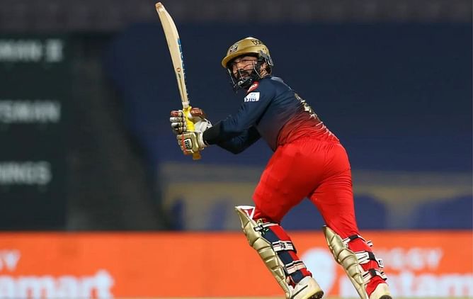 "I will go with the current form " - Ravi Shastri backs Dinesh Karthik to make it to India's T20 World Cup squad