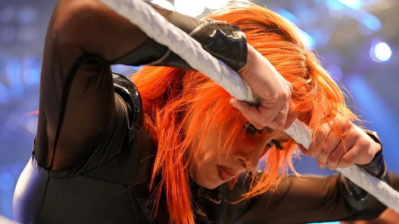 Becky Lynch during her RAW Women&#039;s title match at WrestleMania 38