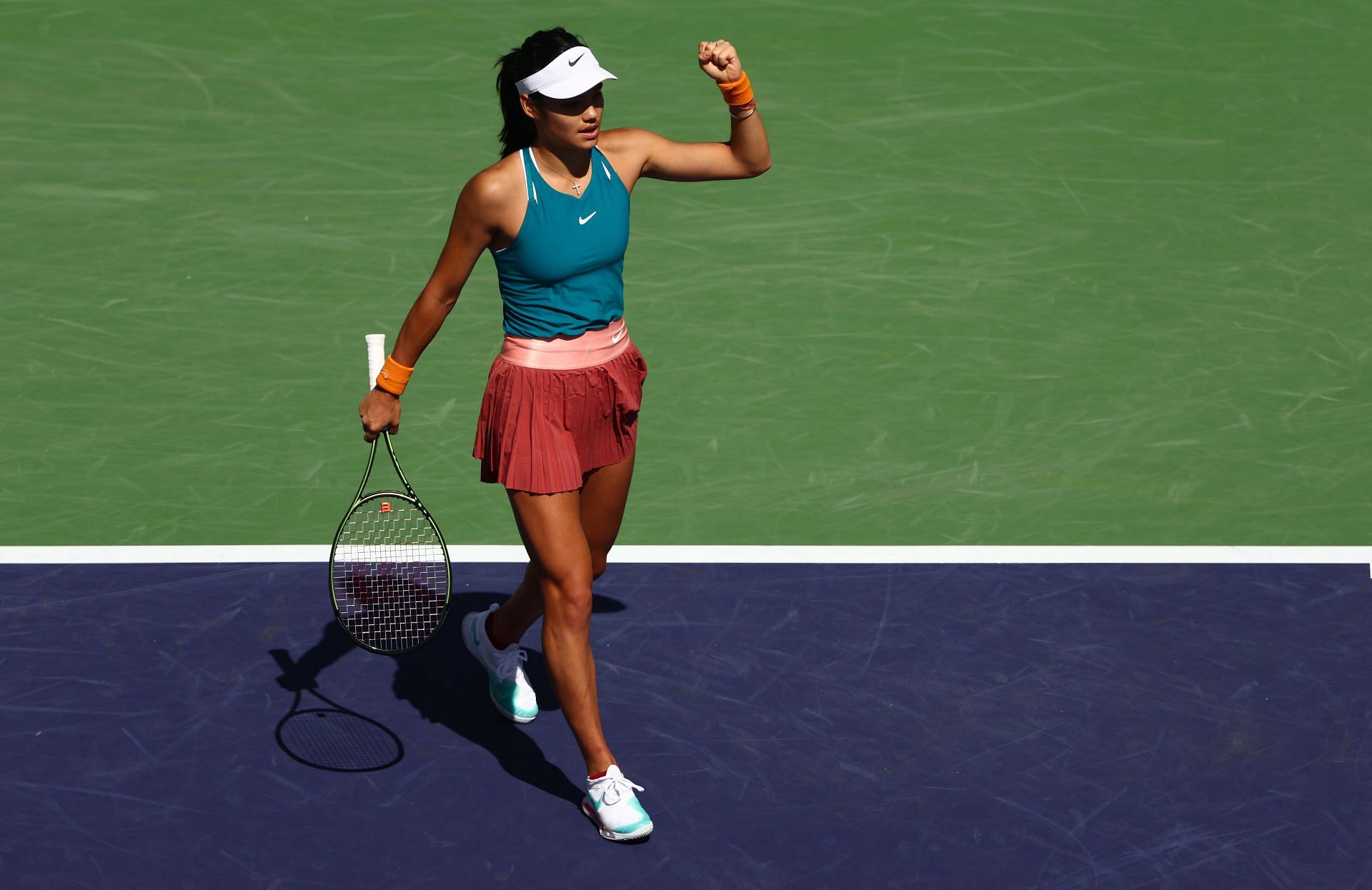 Emma Raducanu at the 2022 BNP Paribas Open.