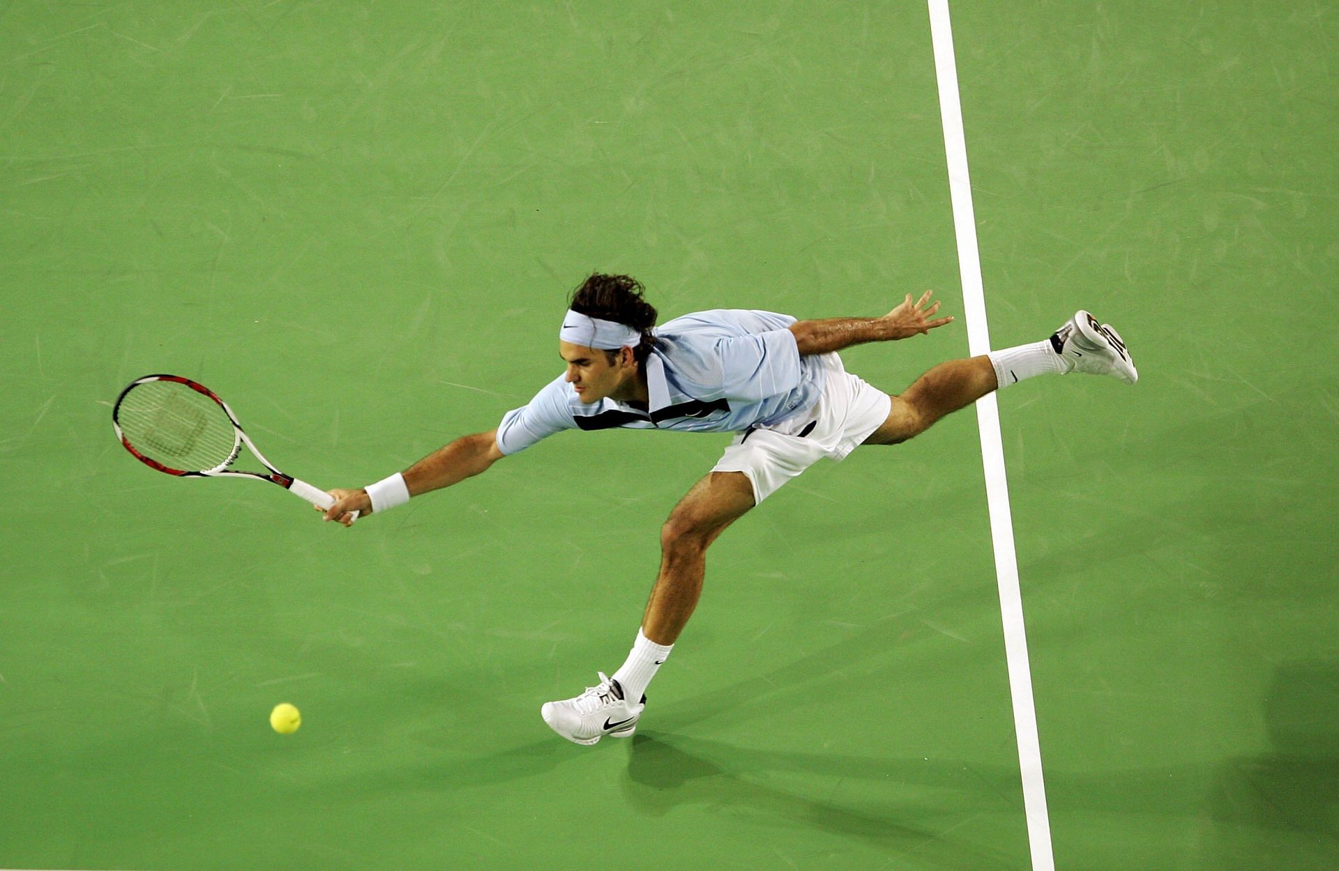 Australian Open 2007 - The great lunge from the Swiss champ
