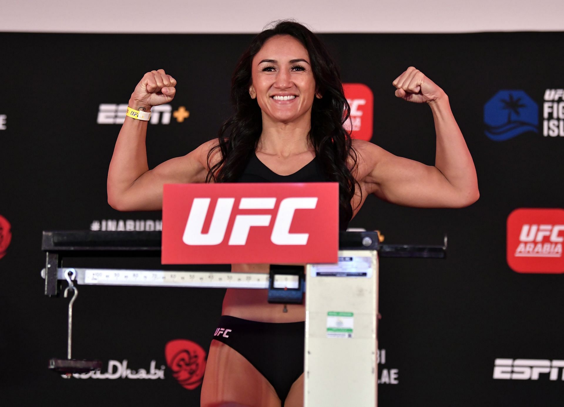 UFC Fight Night: Whittaker v Till Weigh-in: Carla Esparza on the scales (Image courtesy of Getty)