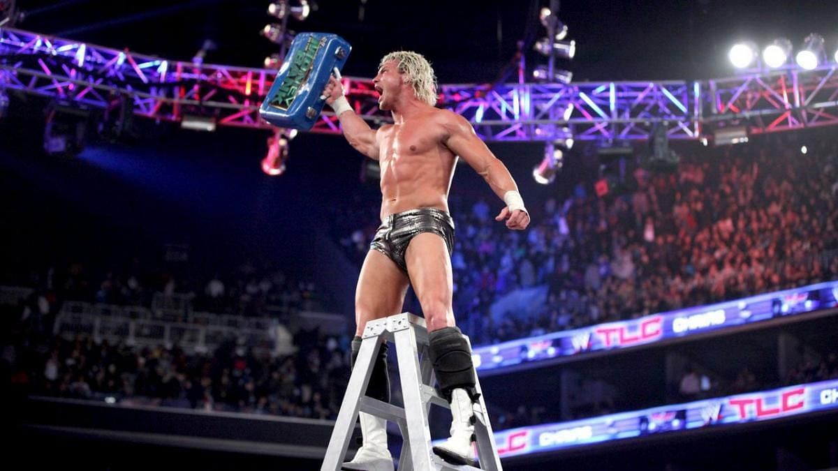 Dolph Ziggler defeats John Cena to retain his Money in the Bank contract