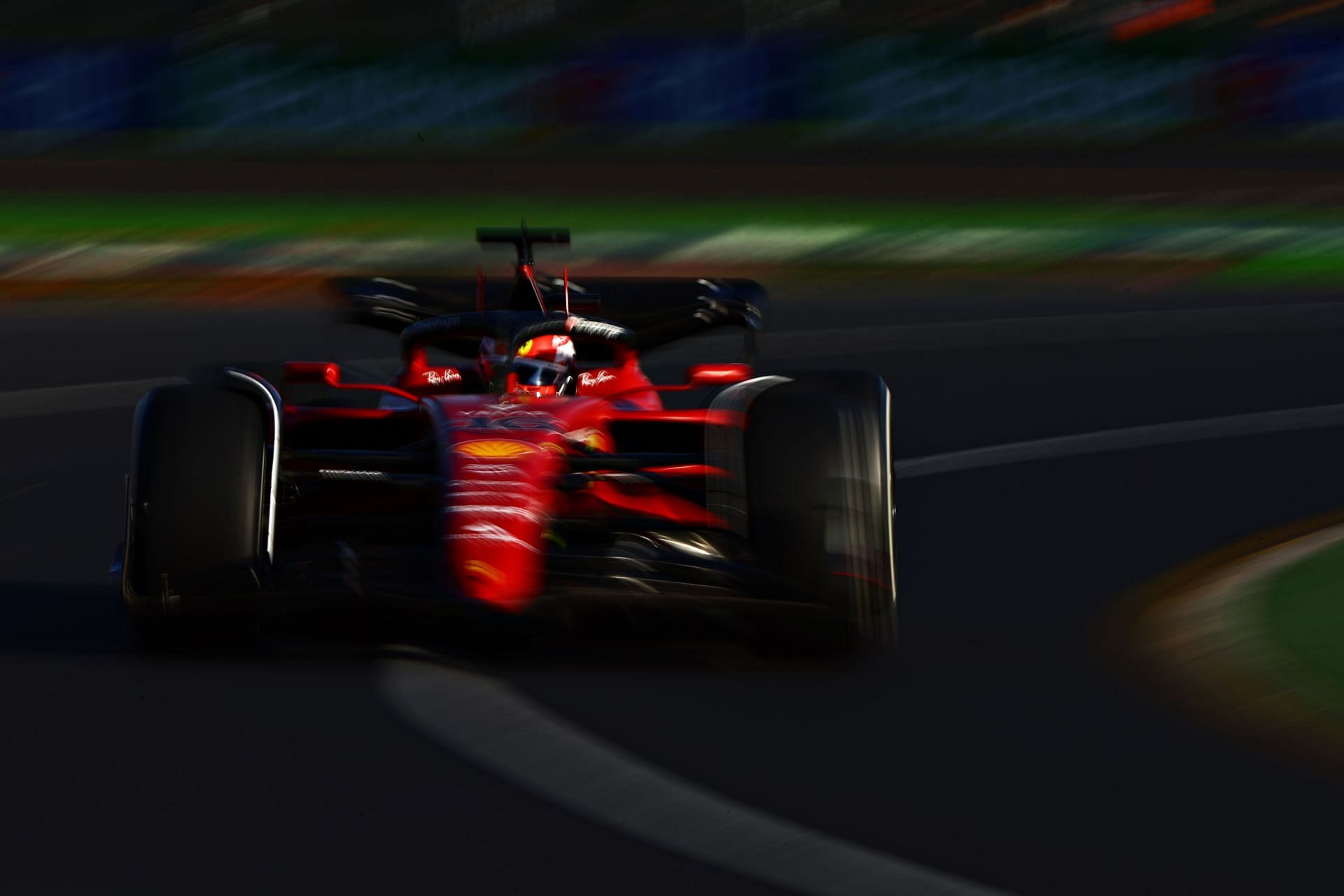 Ferrari&#039;s Charles Leclerc en route to his win at the 2022 F1 Australian GP (Photo by Mark Thompson/Getty Images)