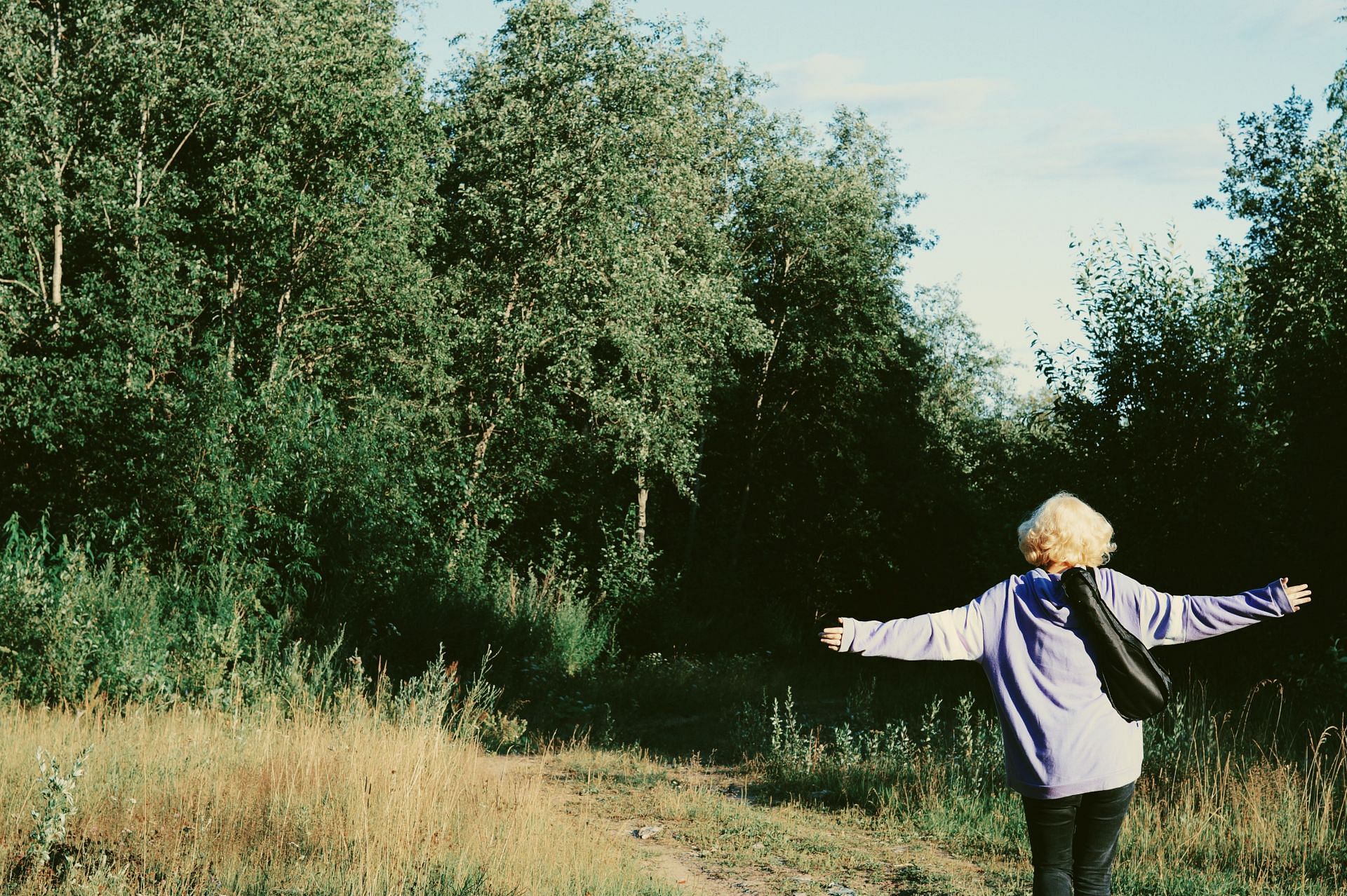 Long walks in nature relieves stress and anxiety (Image by Anastasia Golubeva / Pexels)