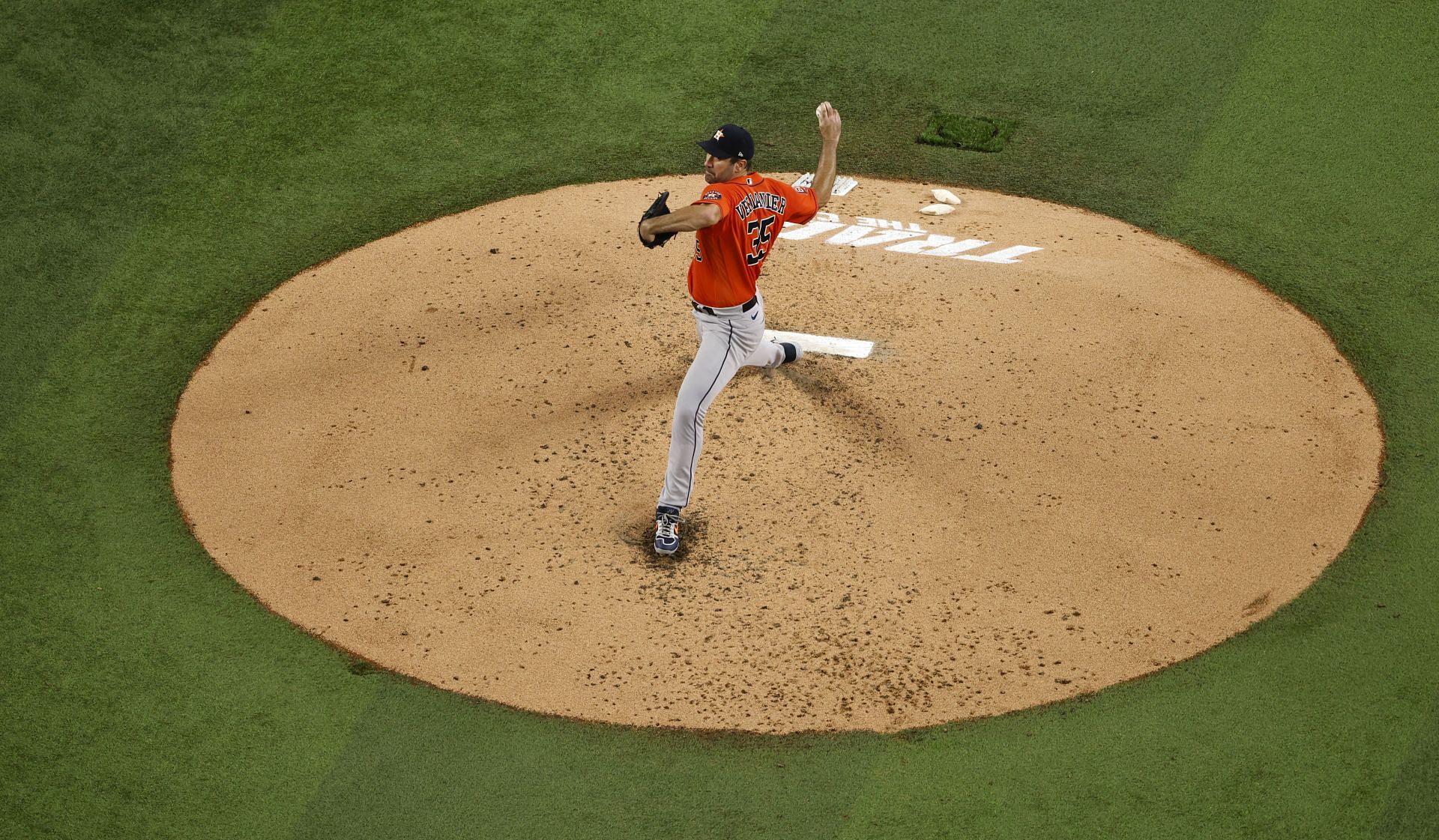 Houston Astros v Texas Rangers