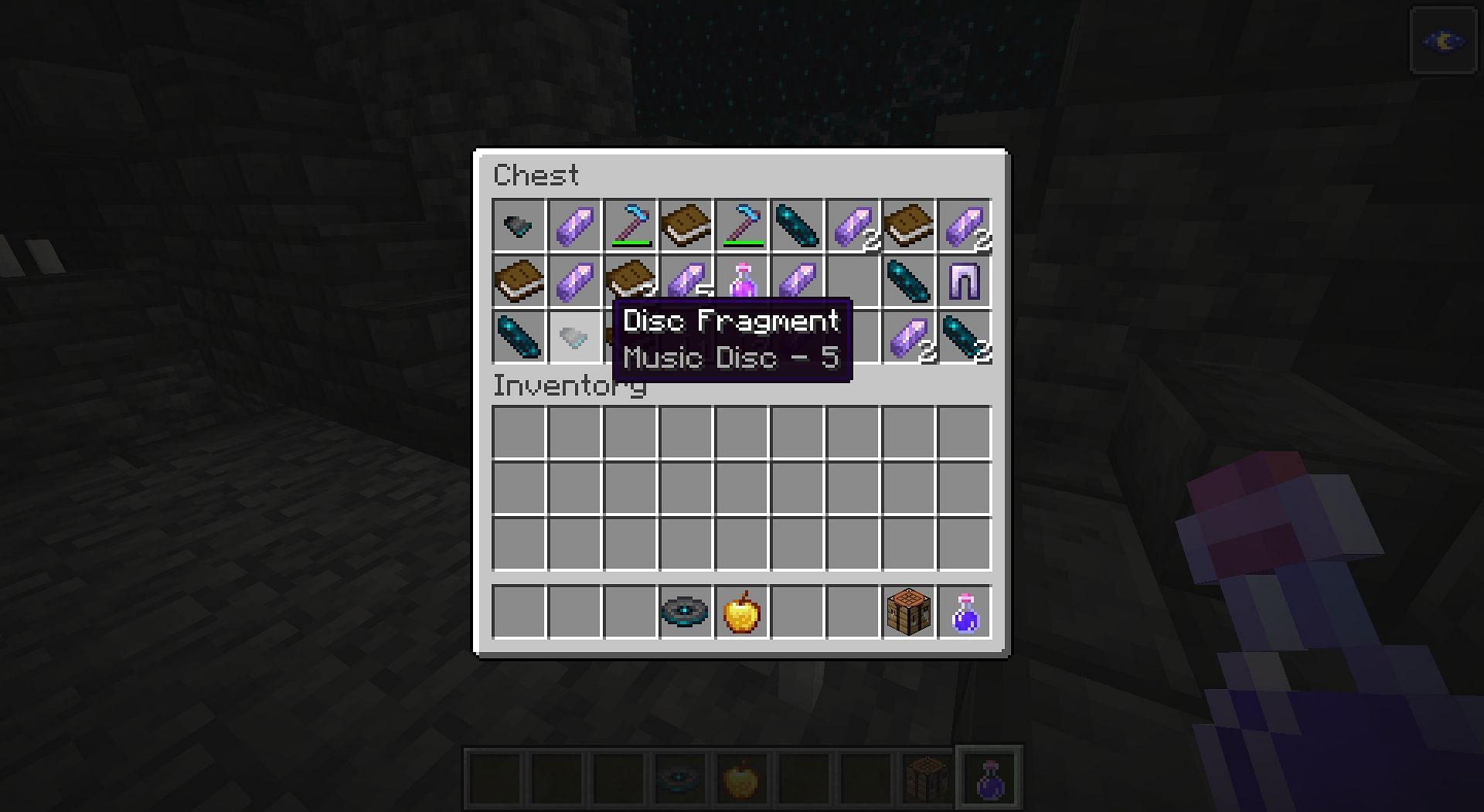 Disc fragments can be found in chest loot (Image via Mojang)