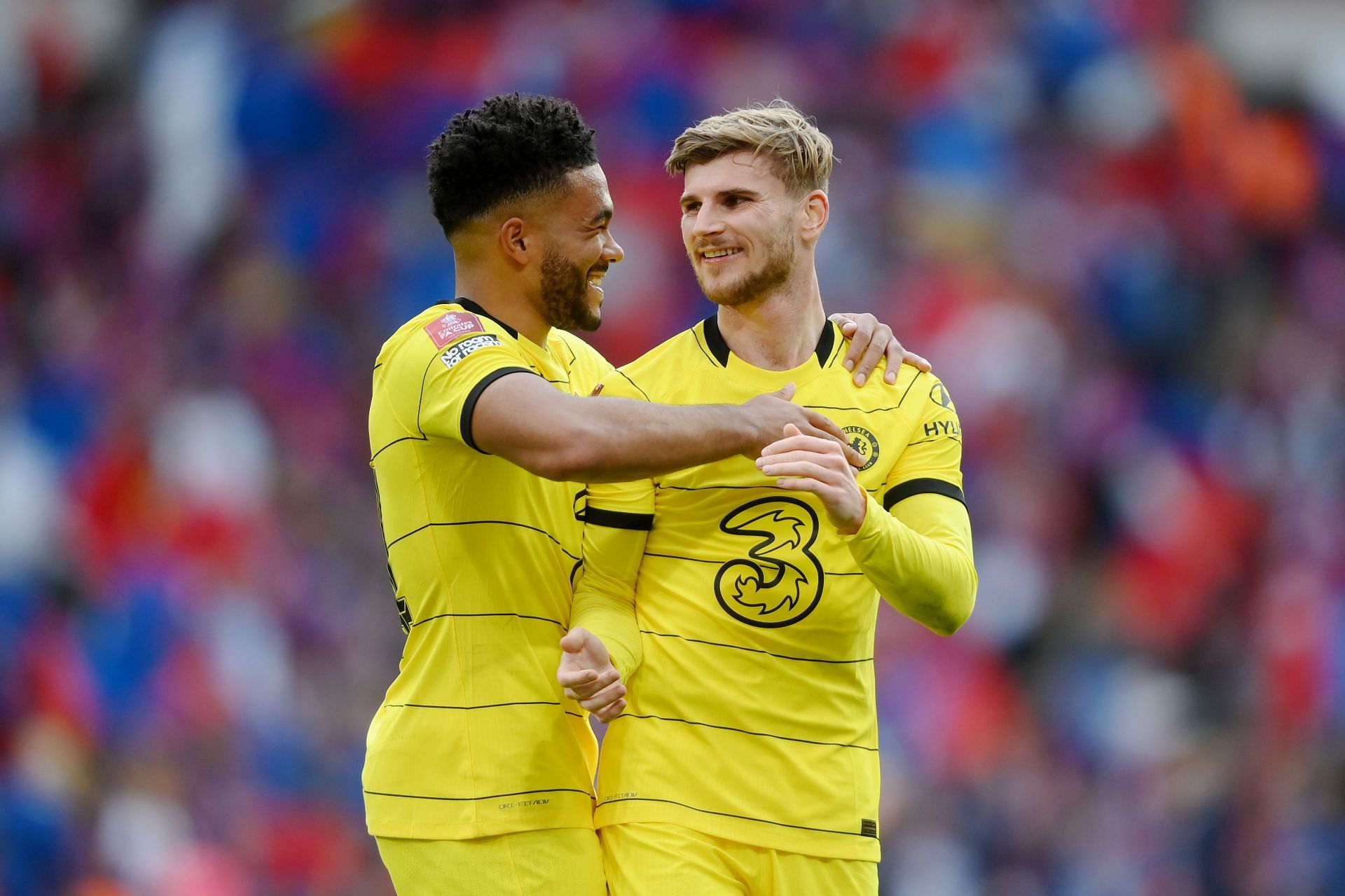 Timo Werner (R) celebrates with Reece James (L)