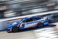 How did Kyle Larson perform at NASCAR's Toyota Owners 400 at Richmond Raceway?