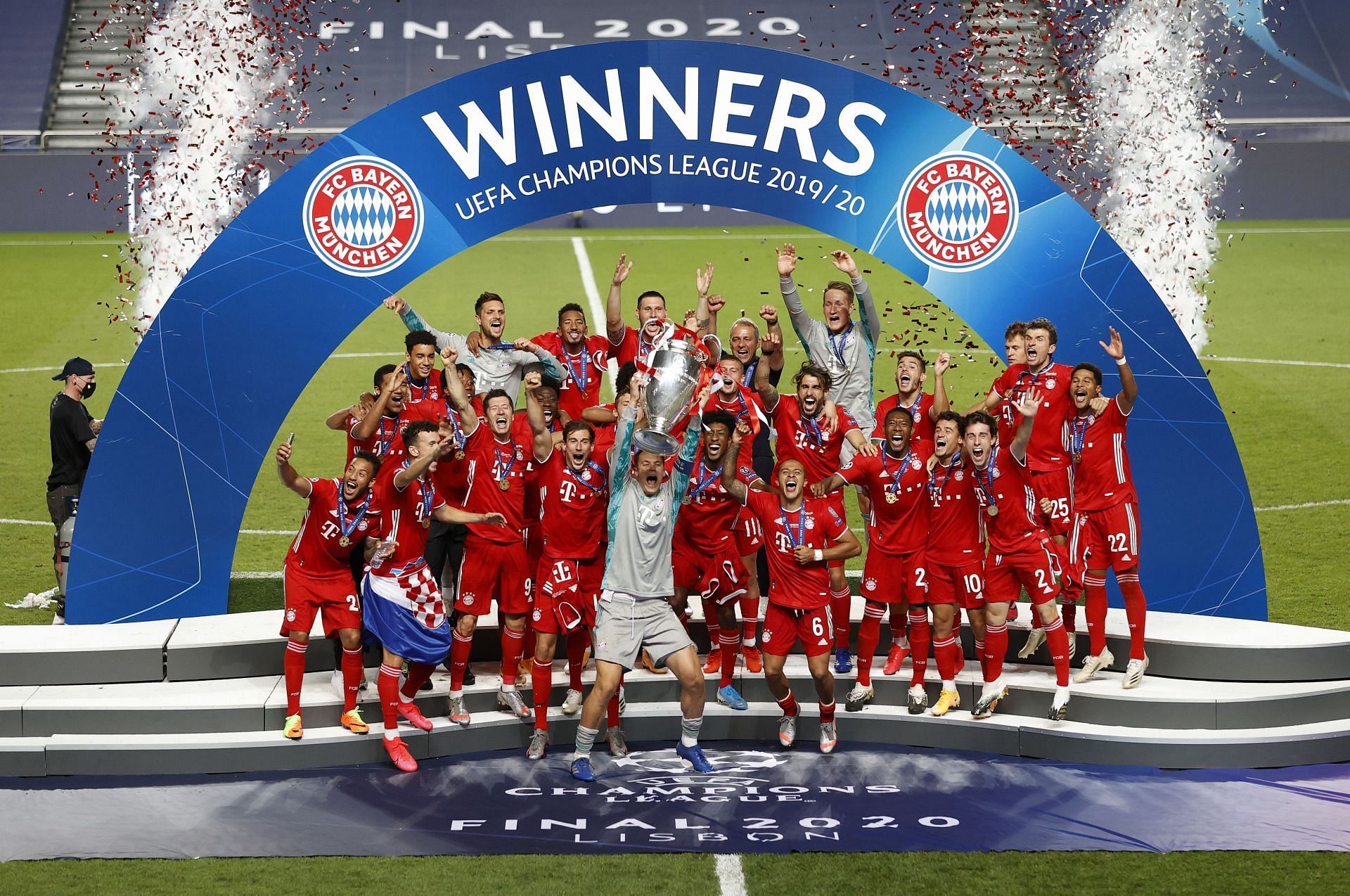 Bayern Munich celebrate their victory against PSG in the 2020 UCL final