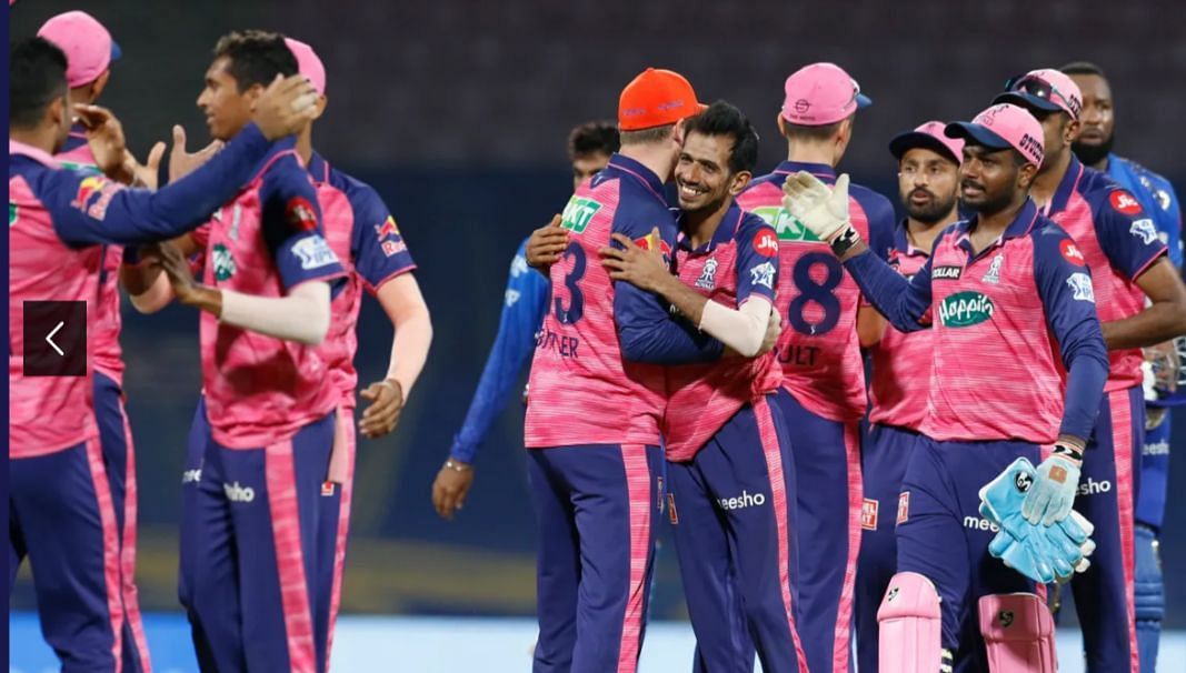 मैच में जीत हासिल करने के बाद राजस्थान रॉयल्स टीम (Photo Credit - IPLT20)
