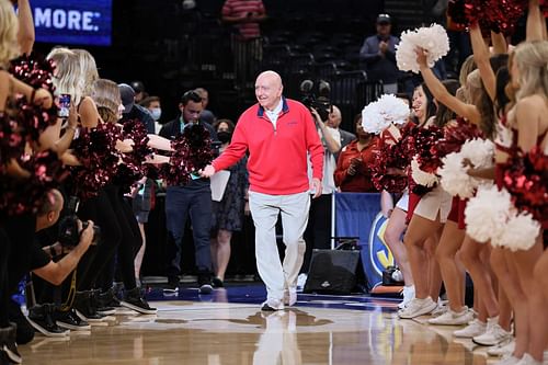 ESPN college basketball analyst Dicky V uses his expertise to provide analysis for the Championship game.