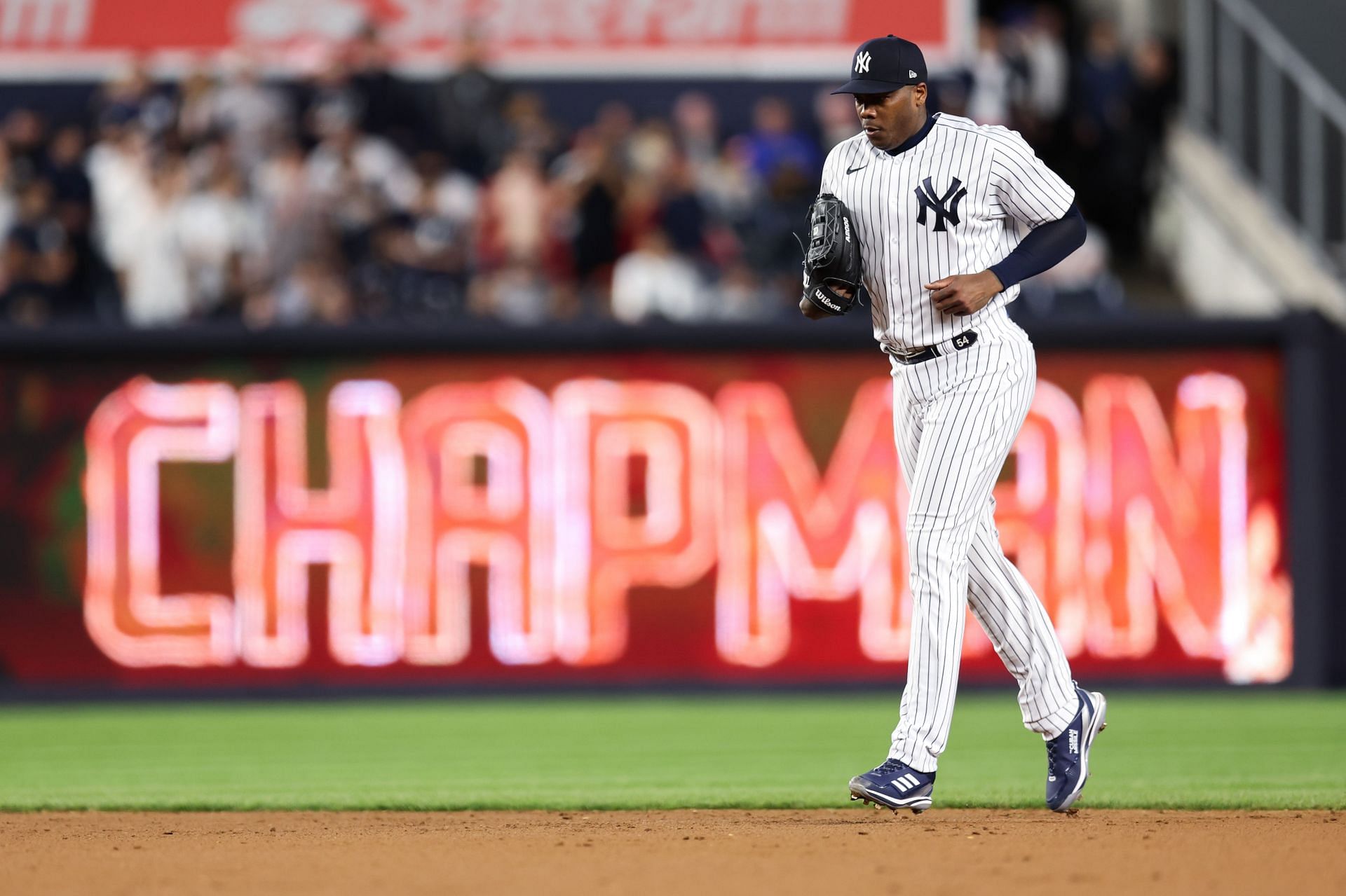 ﻿New York Yankees reliver Aroldis Chapman walked 3 and failed to record an out in the 9th inning
