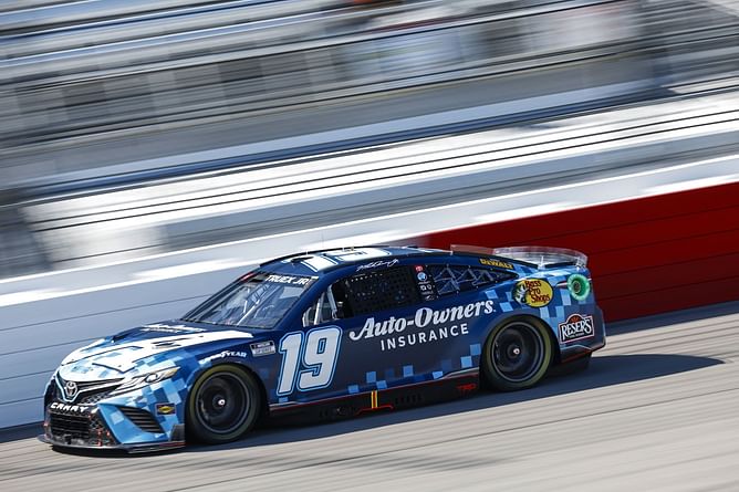 "We just tried to gamble on beating the 24" - Martin Truex Jr. reveals where he 'screwed up' during the Toyota Owners 400