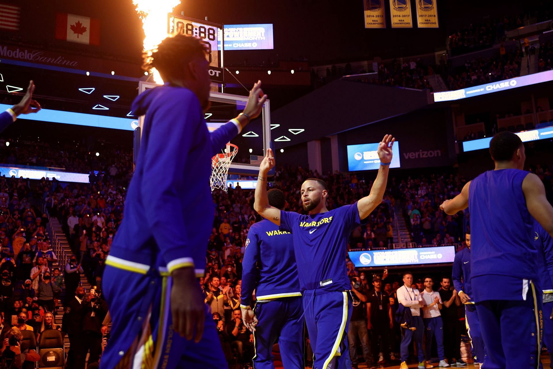 Golden State Warriors star Steph Curry eyes a return to the team