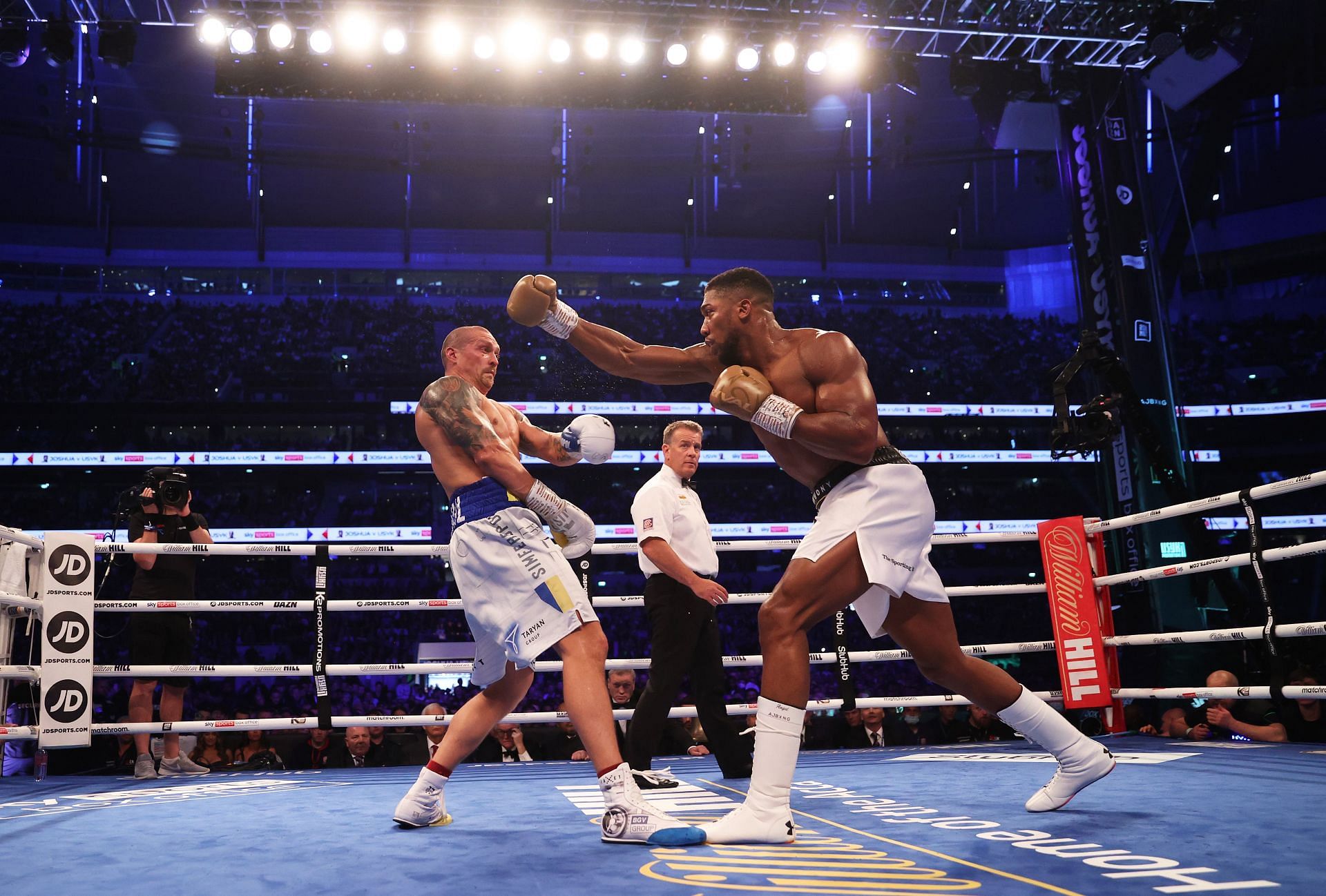 Anthony Joshua v Oleksandr Usyk - Heavyweight Title Fight