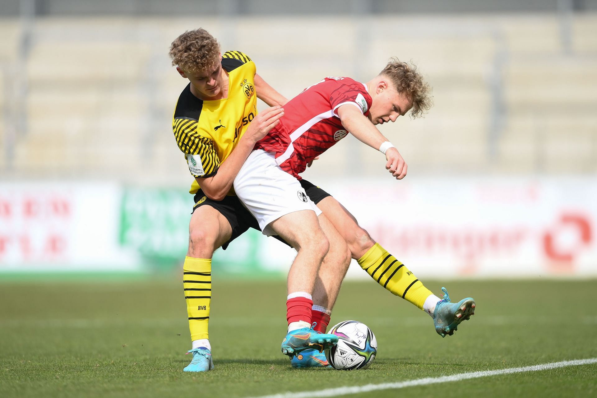 SC Freiburg U19 v Borussia Dortmund U19 - DFB Juniors Cup Semi Final