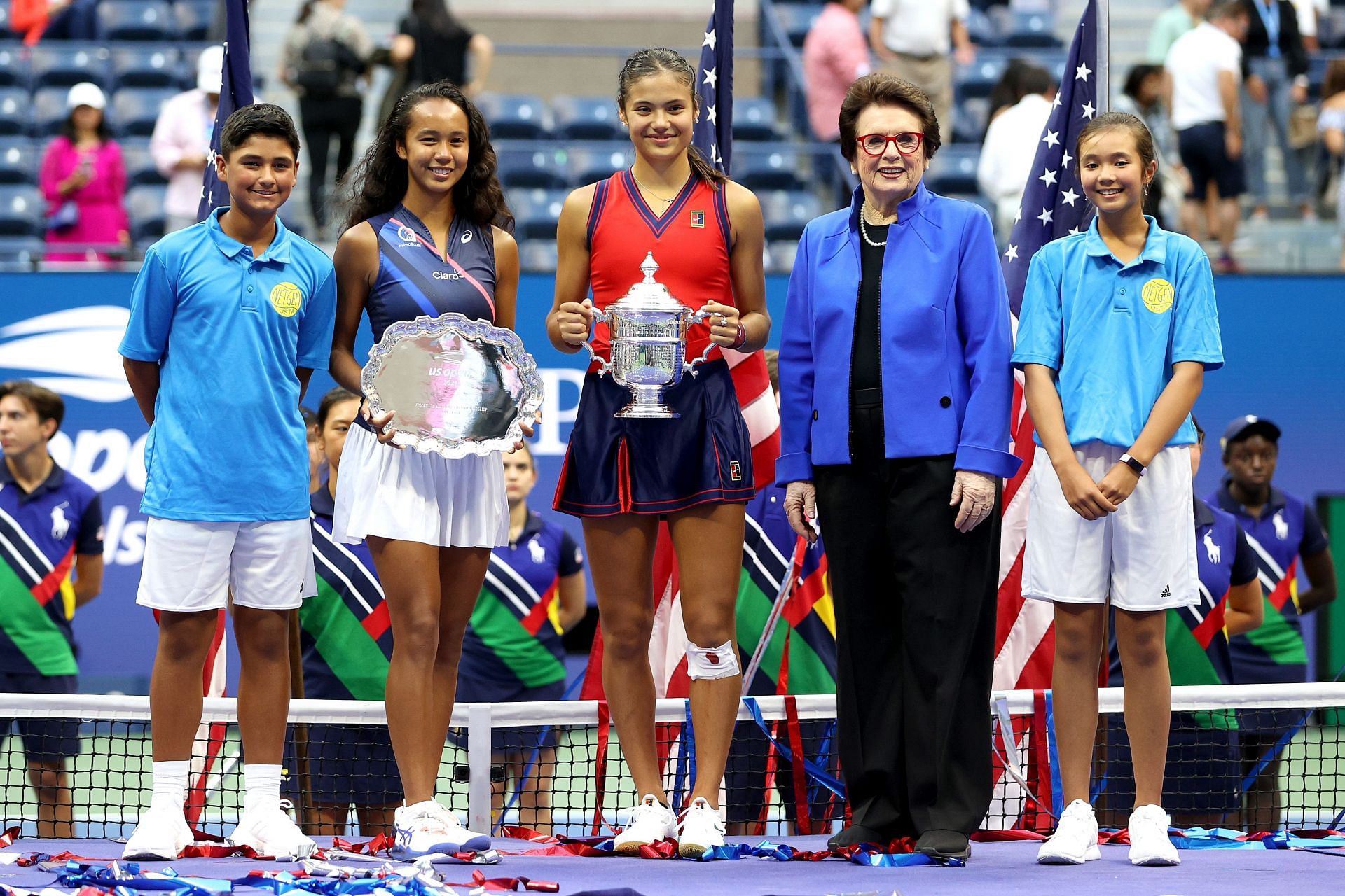 Emma Raducanu with the US Open Trophy