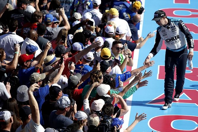 Brad Keselowski pays respect to veterans in a unique way