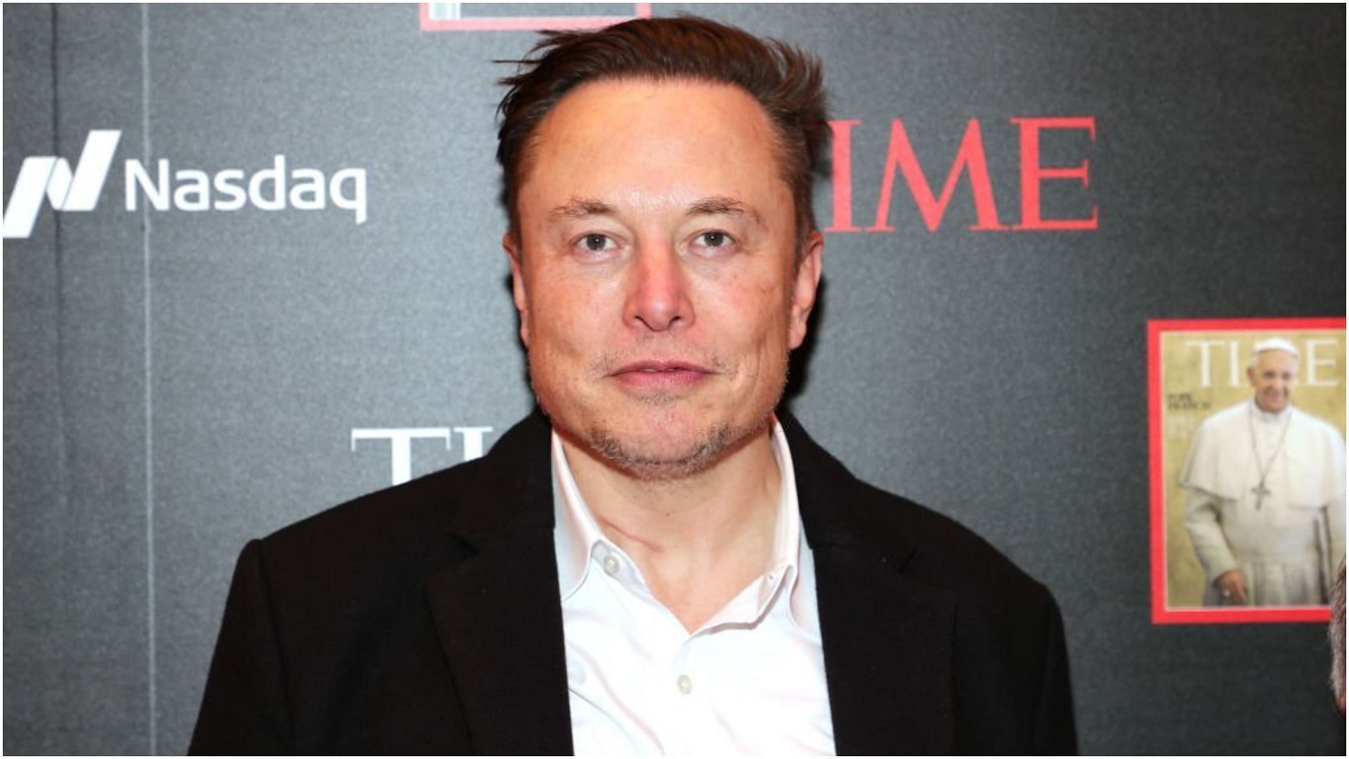 Elon Musk made a big offer to buy Twitter on April 14 (Image via Theo Wargo/Getty Images)
