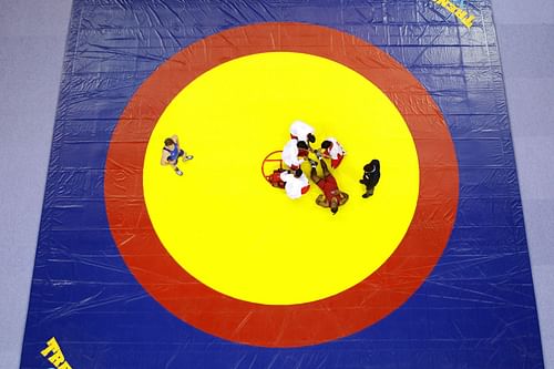 Action from the wrestling competition at the 19th Commonwealth Games (Image courtesy: Getty Images)