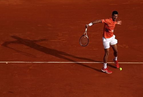 Djokovic in action against Alejandro Davidovich Fokina at Monte-Carlo Masters